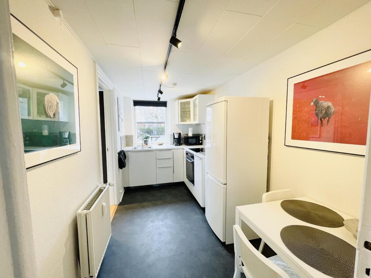Aday - Charming Studio Close To The Football Stadium Ålborg Eksteriør bilde